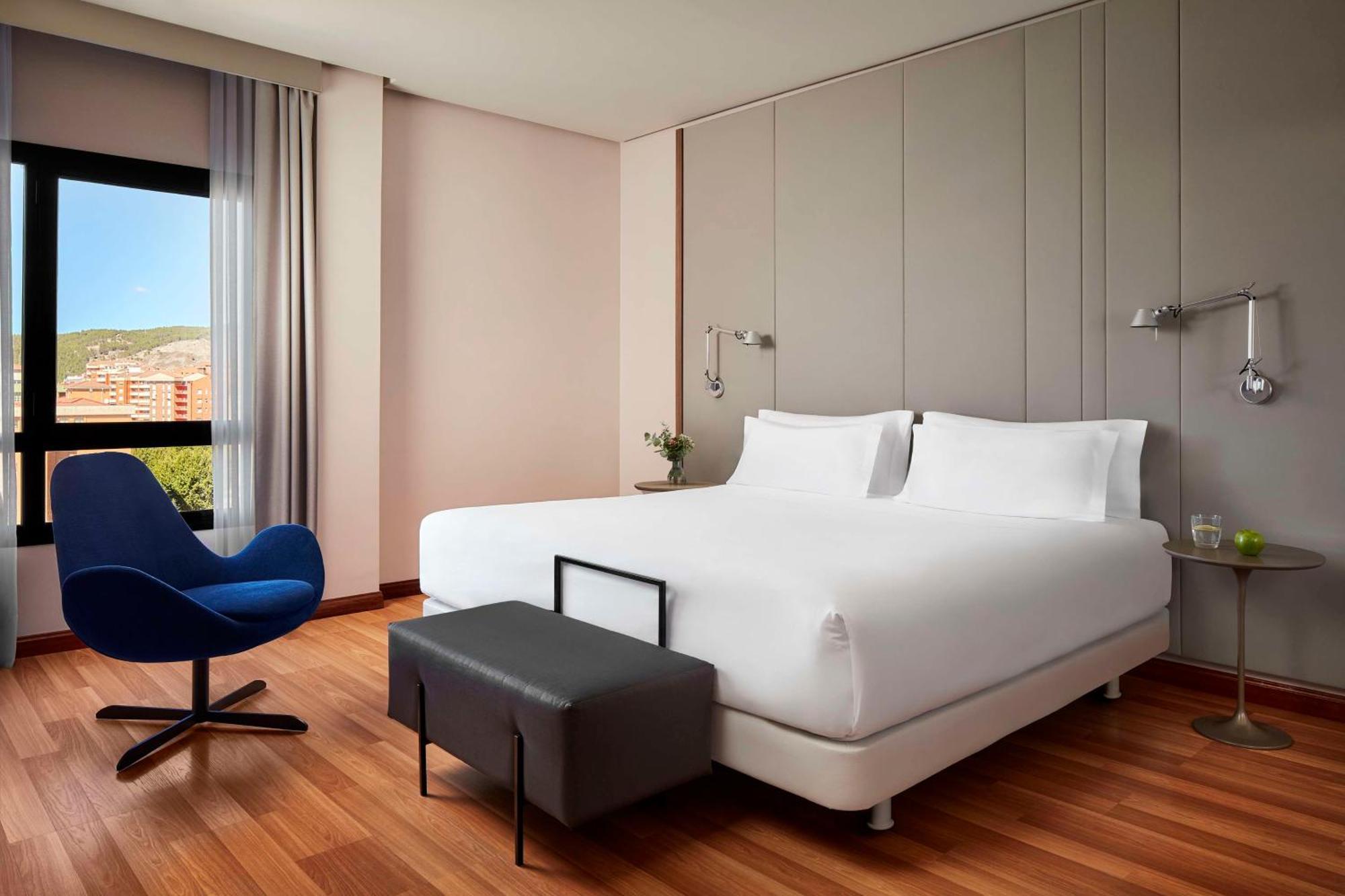 Nh Ciudad De Cuenca Hotel Cuenca  Ngoại thất bức ảnh