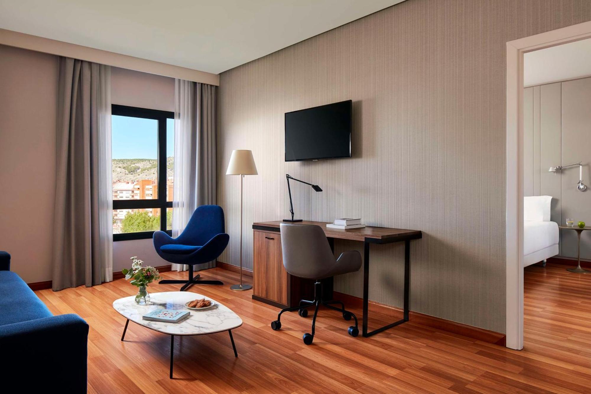 Nh Ciudad De Cuenca Hotel Cuenca  Ngoại thất bức ảnh