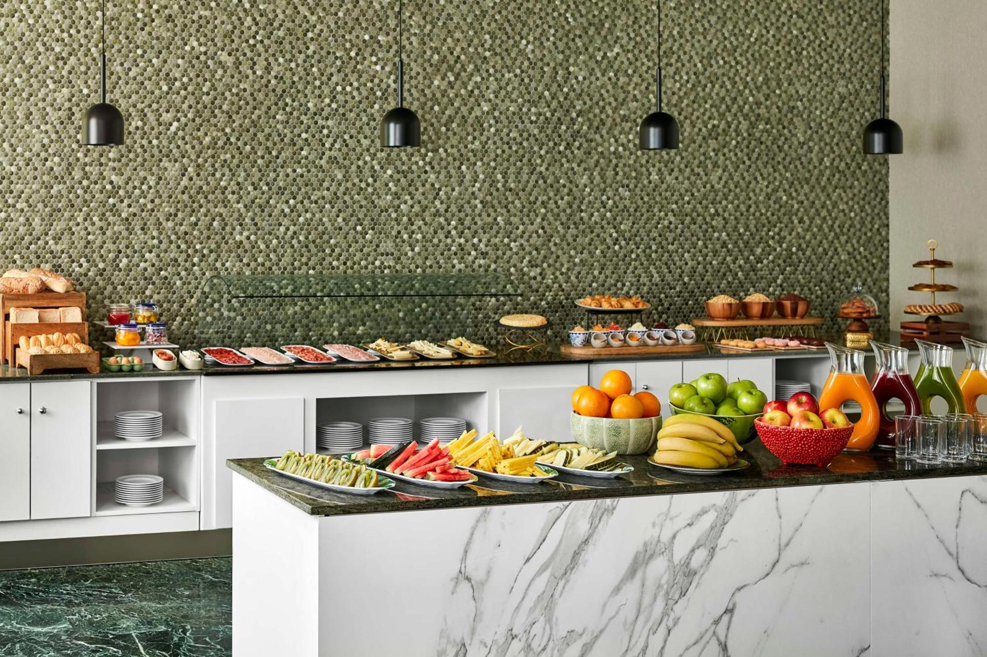 Nh Ciudad De Cuenca Hotel Cuenca  Ngoại thất bức ảnh