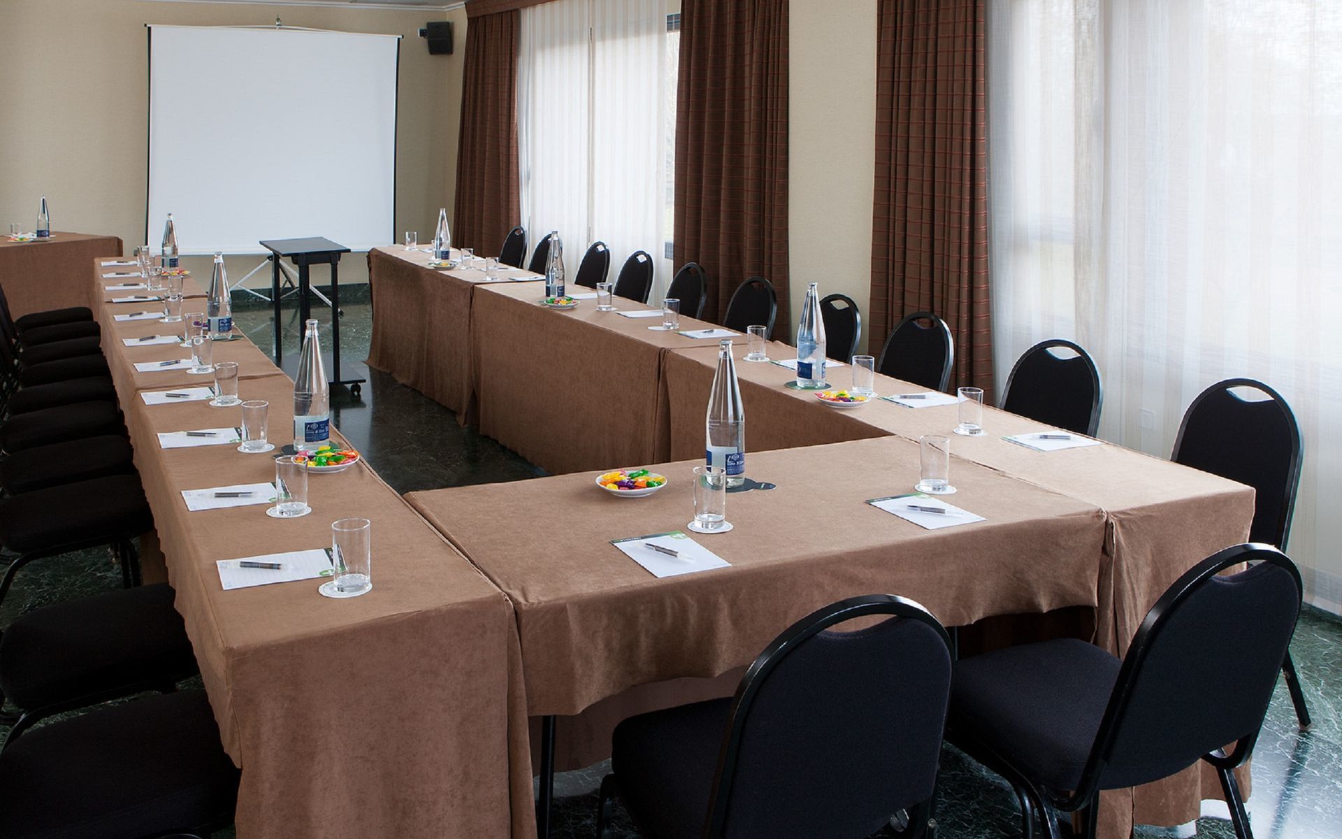 Nh Ciudad De Cuenca Hotel Cuenca  Ngoại thất bức ảnh