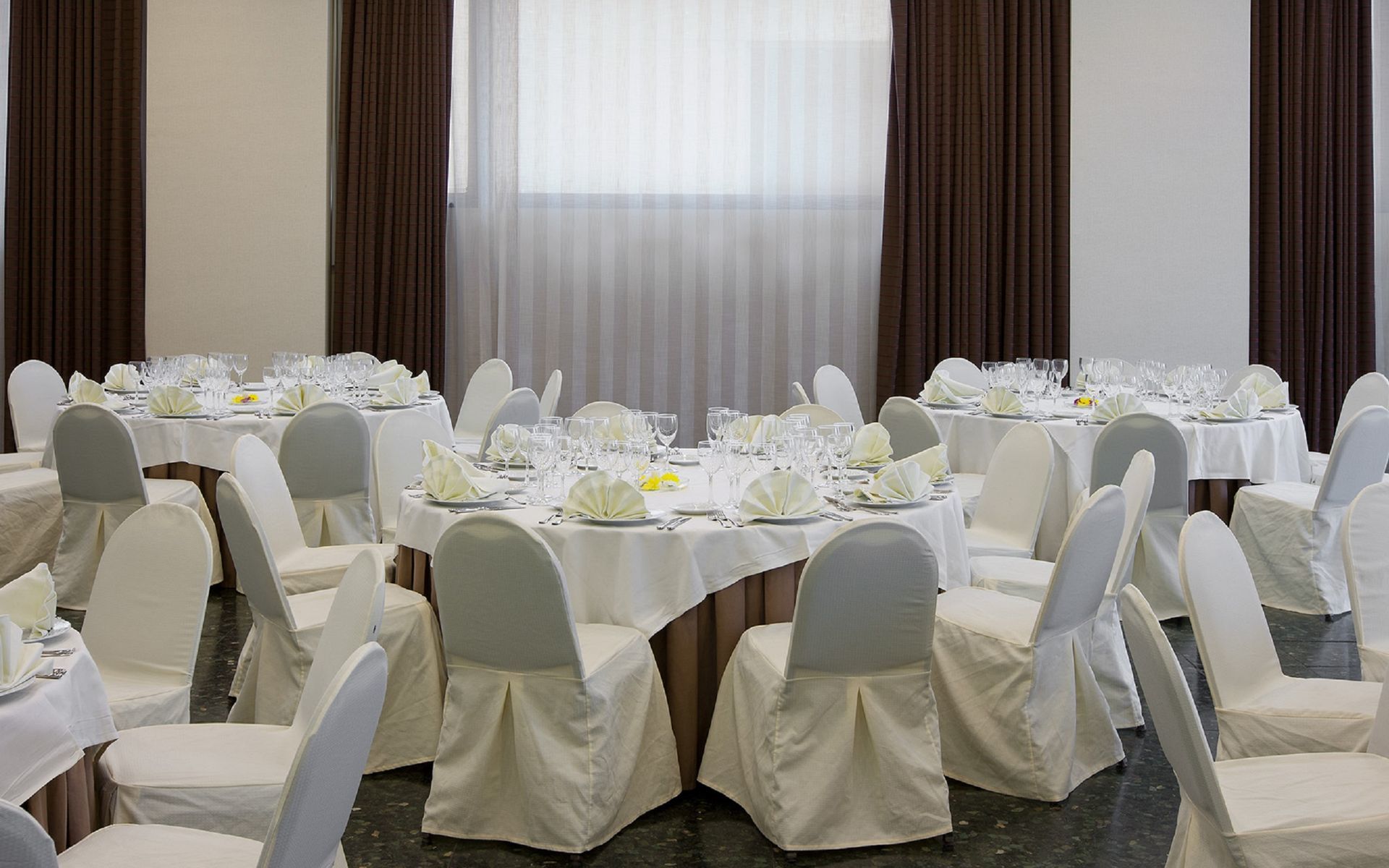 Nh Ciudad De Cuenca Hotel Cuenca  Ngoại thất bức ảnh