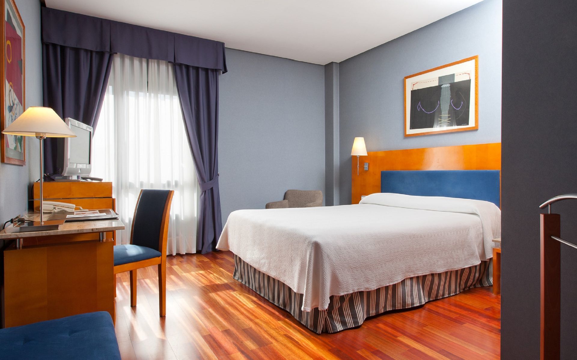 Nh Ciudad De Cuenca Hotel Cuenca  Ngoại thất bức ảnh